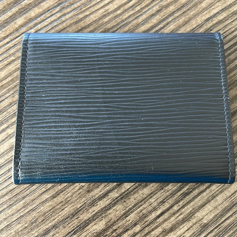 Louis Vuitton Epi Leather Card Holder Wallet